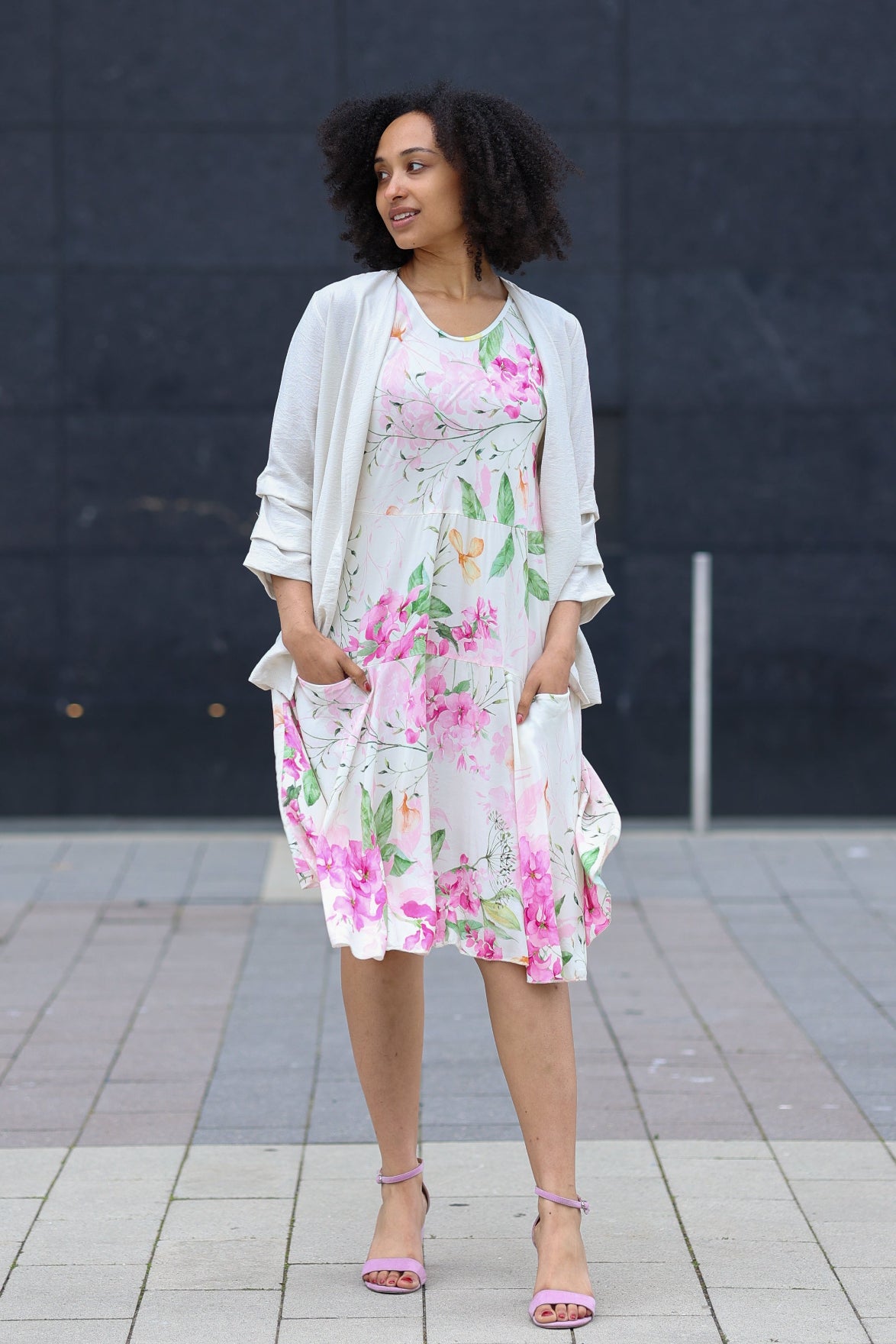 Floral Sleeveless Midi Dress with Pockets