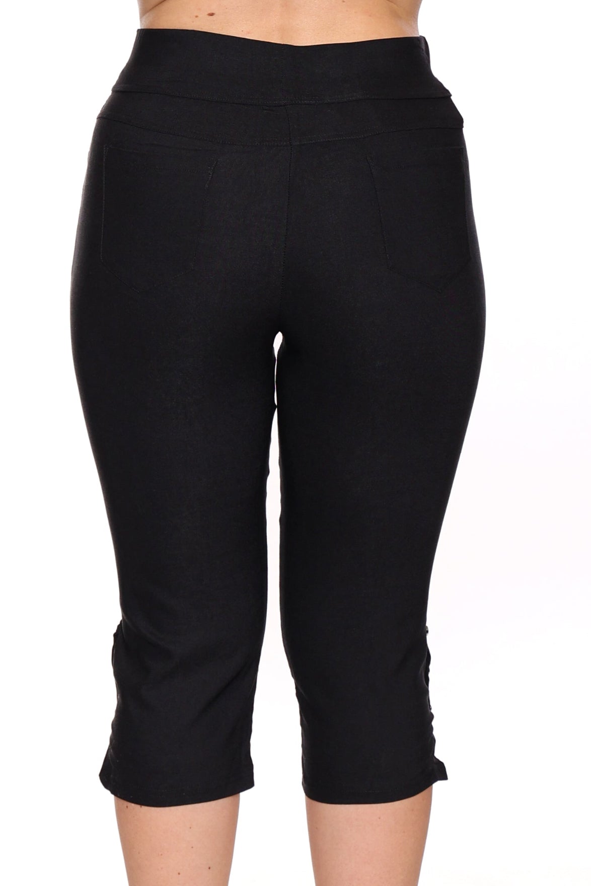 Lyra Button-Hem Capri Pants