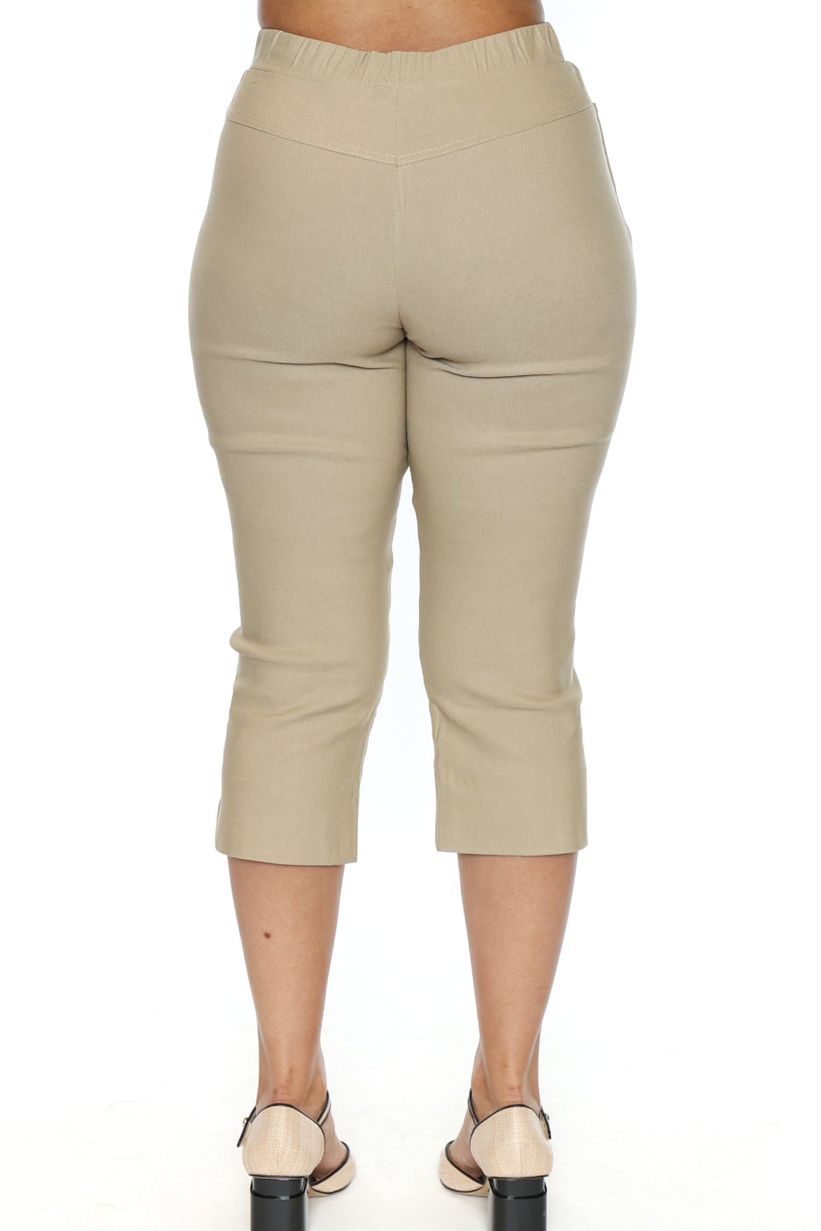 Button Detail Capri Pants