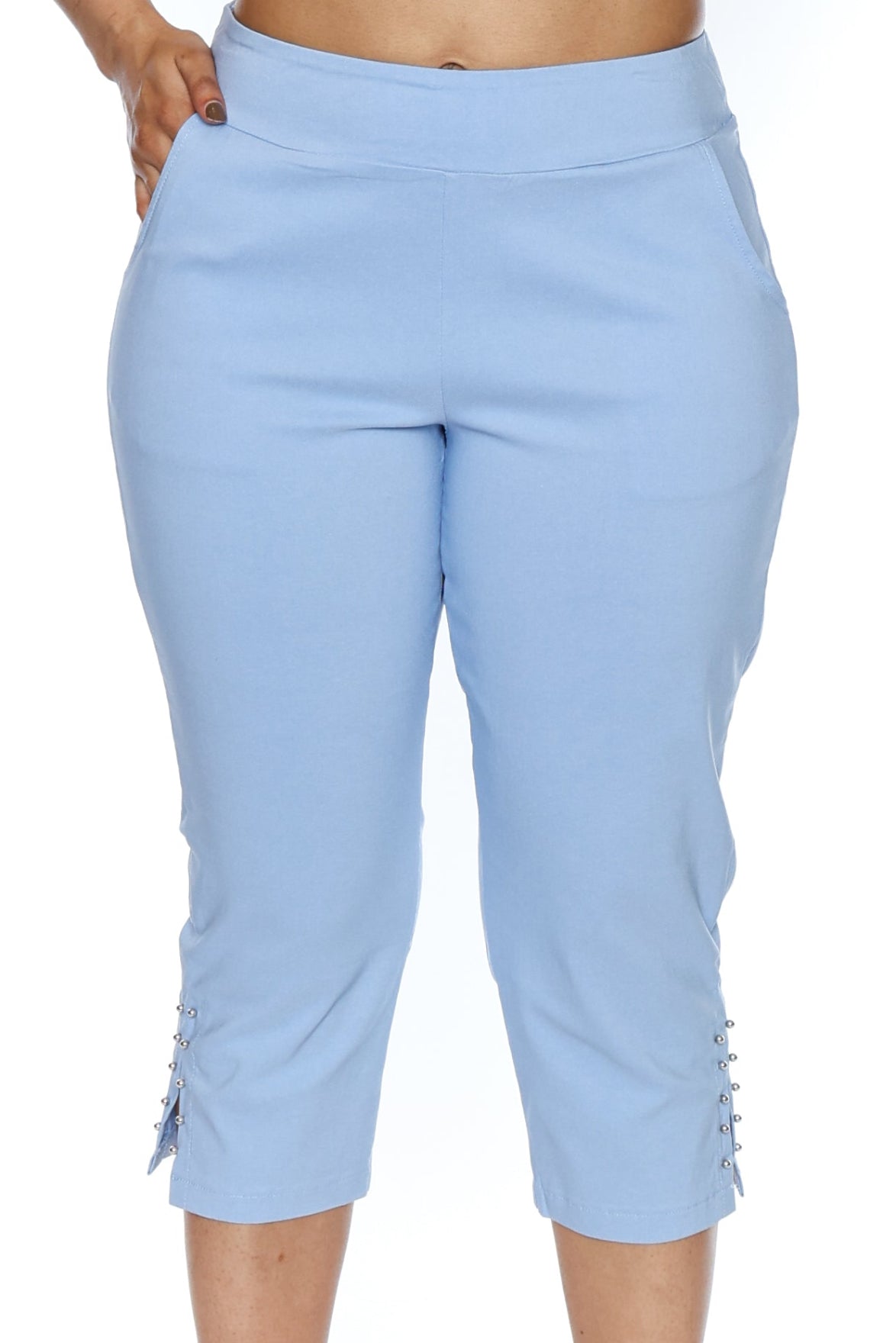 Button Detail Capri Pants
