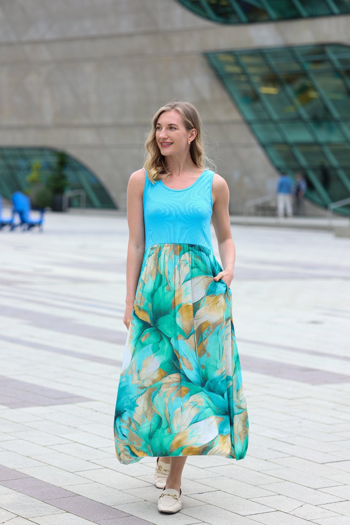 Tropical Contrast Maxi Dress