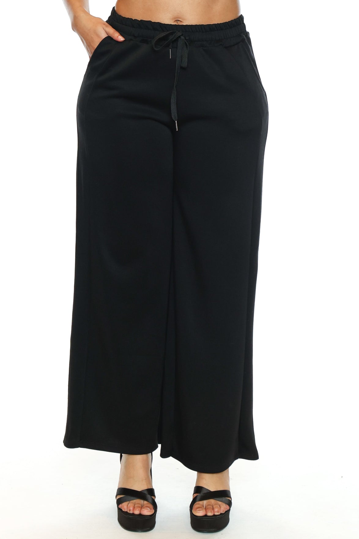 Everyday Wide Leg Pull-On Pant