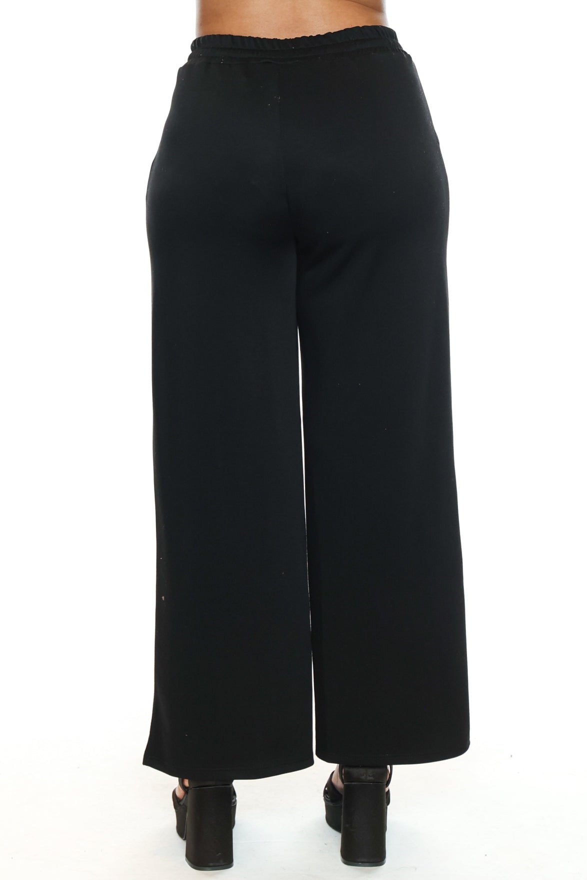 Everyday Wide Leg Pull-On Pant