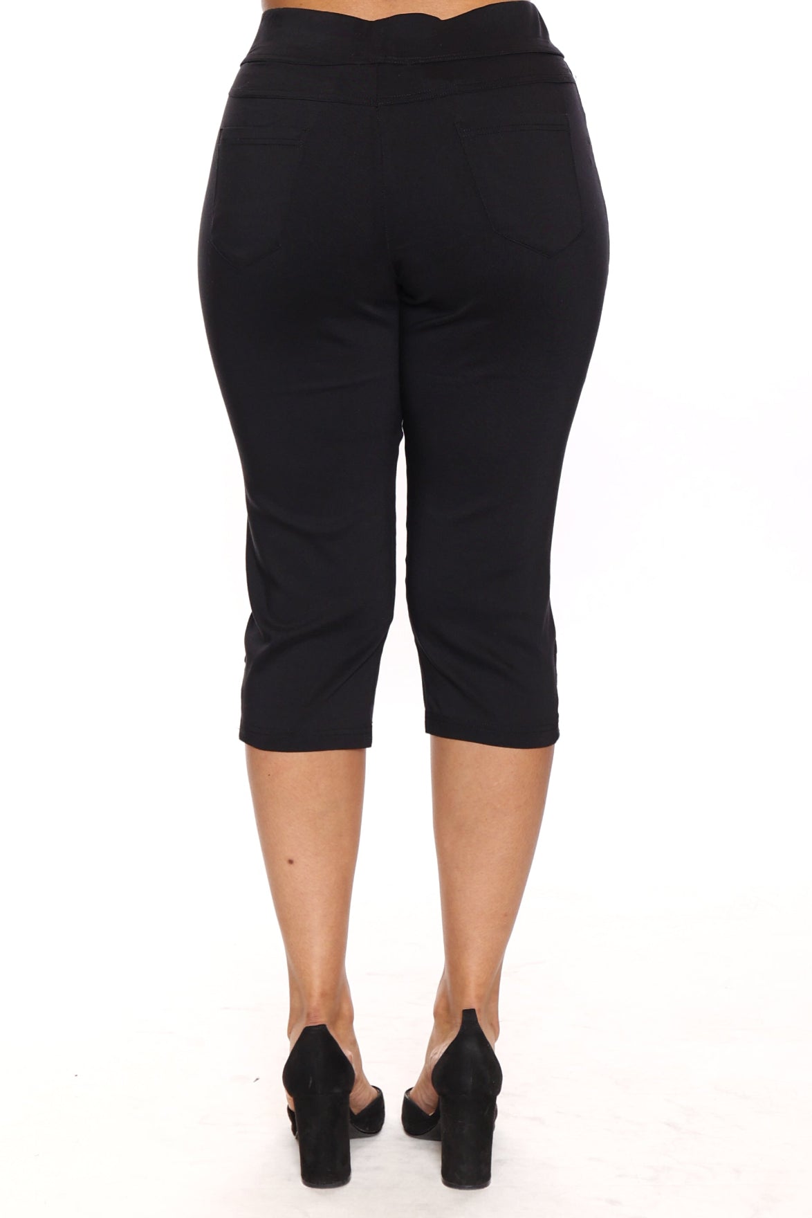 Classic Stretch Capri Pants
