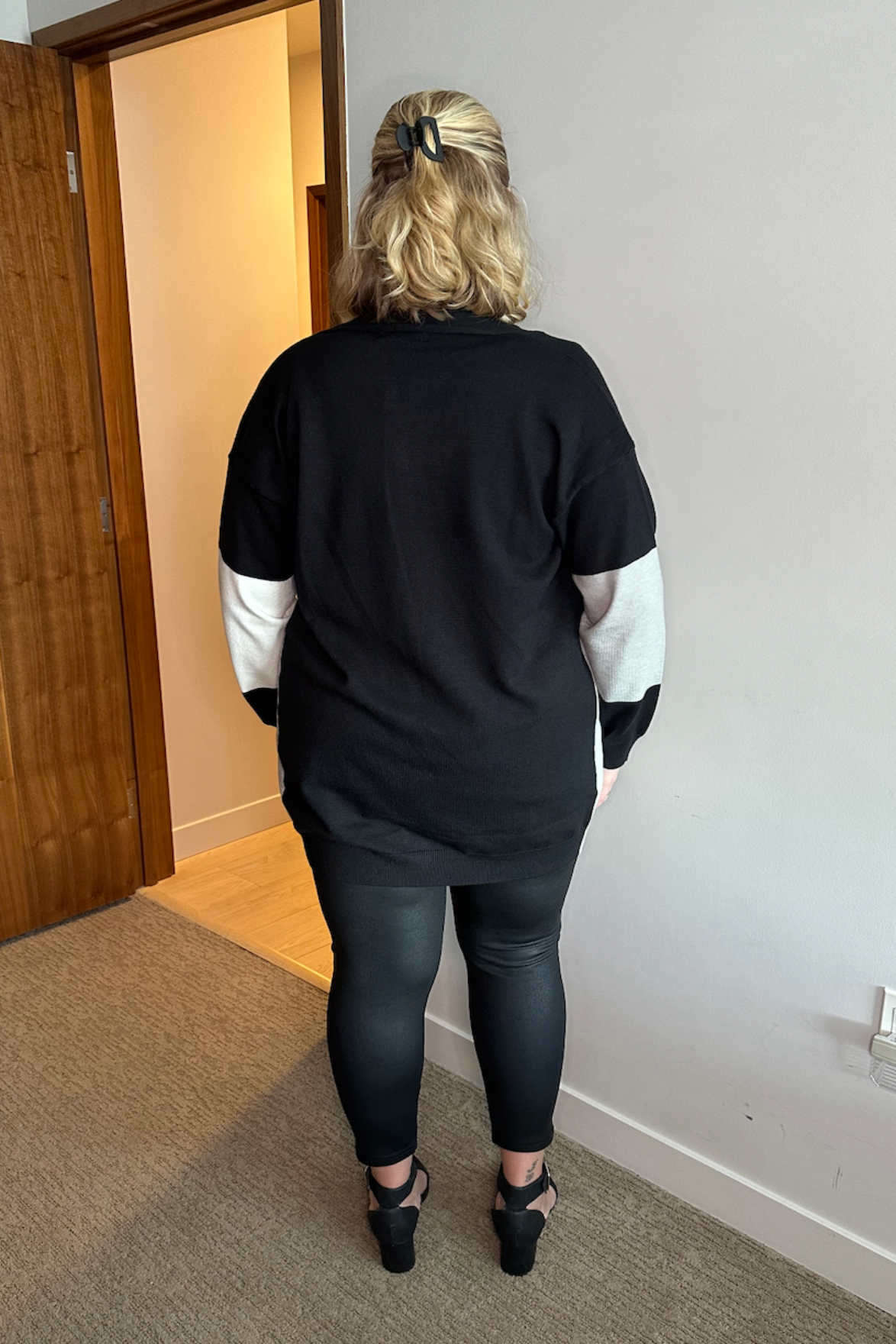 Colorblock Open-Front Knit Cardigan