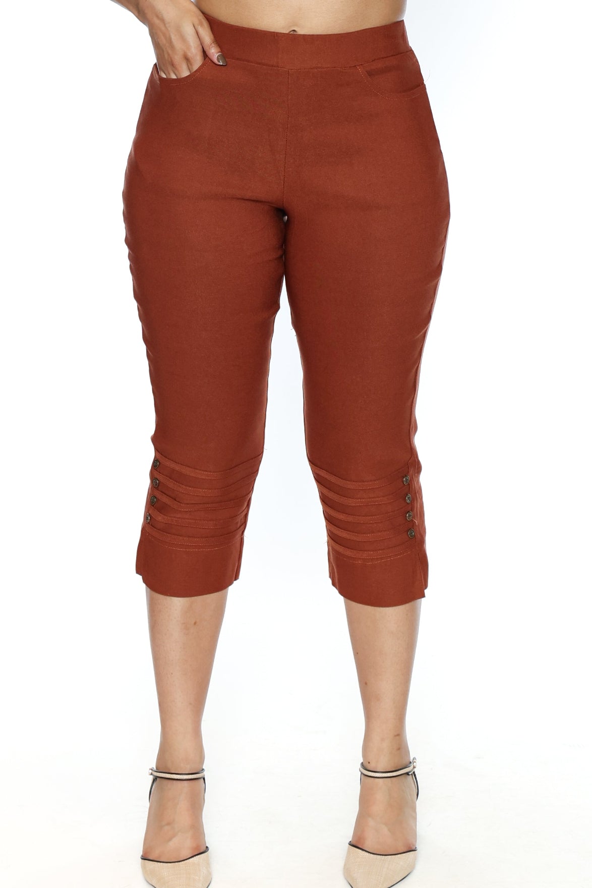 Button Detail Capri Pants