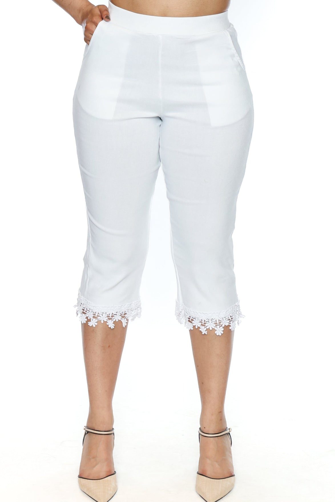 Lace Trim Capri Pants